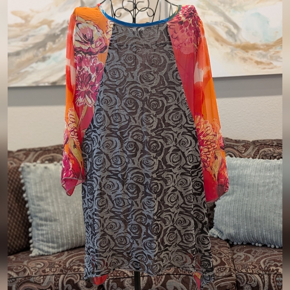 Colorful Floral Tunic - Picture 4 of 4